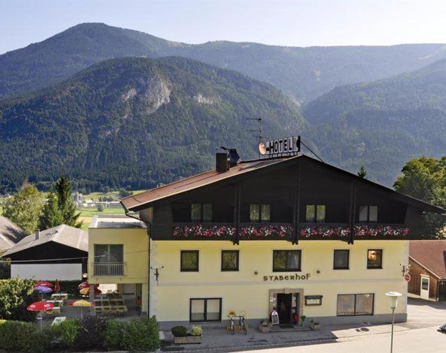 Dorfgasthof Hotel Staberhof Kellerberg المظهر الخارجي الصورة