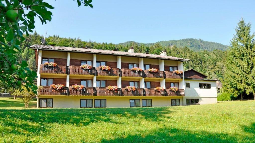 Dorfgasthof Hotel Staberhof Kellerberg المظهر الخارجي الصورة